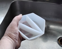 Load image into Gallery viewer, Silicone Split Pour Cups
